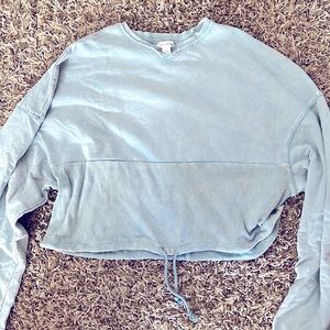 Cropped long sleeve shirt, size small